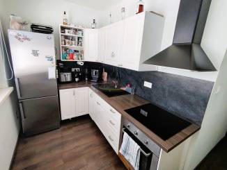 PREDAJ 2 izb.bytu v BA na Hornádskej ul.,52,50 m2, 2.posch.,kompl.rek.