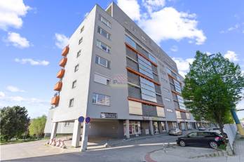 Predaj 2i priestranného bytu s loggiou v staršej novostavbe 