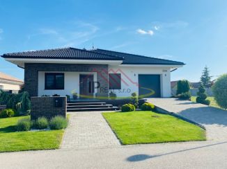 Nadštandardný 4 izbový RD vo Veľkých Dvorníkoch